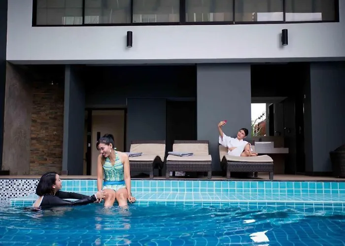 Hotel Iconic 4*