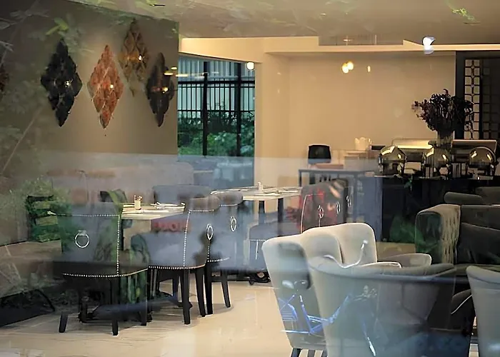 Iconic 4* Bangkok