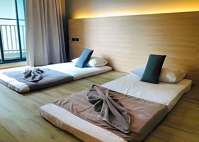 Hotel Iconic 4*