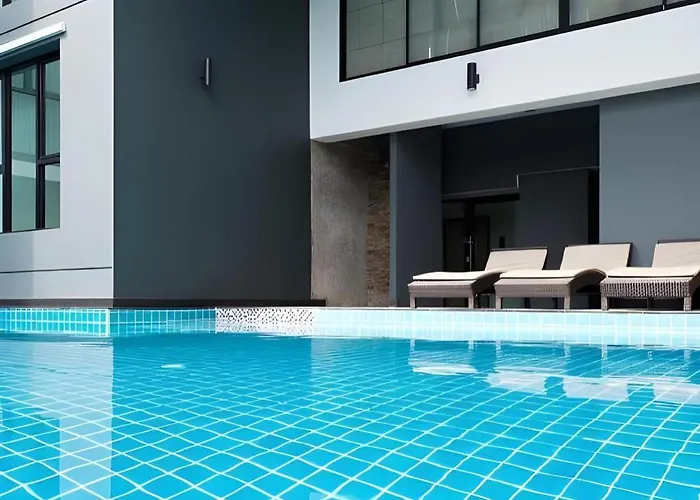 Hotel Iconic 4*